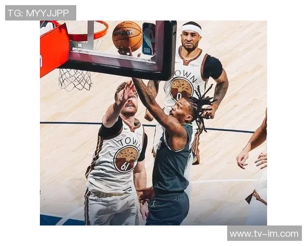 兰德尔全场最高29分表现抢眼第二节独得16分助力球队胜利 兰德尔全场最高29分表现抢眼第二节独得16分助力球队胜利